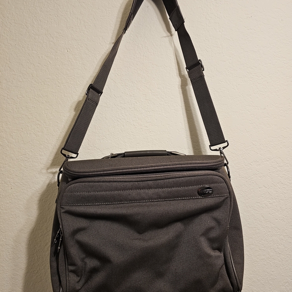 American Tourister Brown Textured Men’s Laptop Shoulder Bag